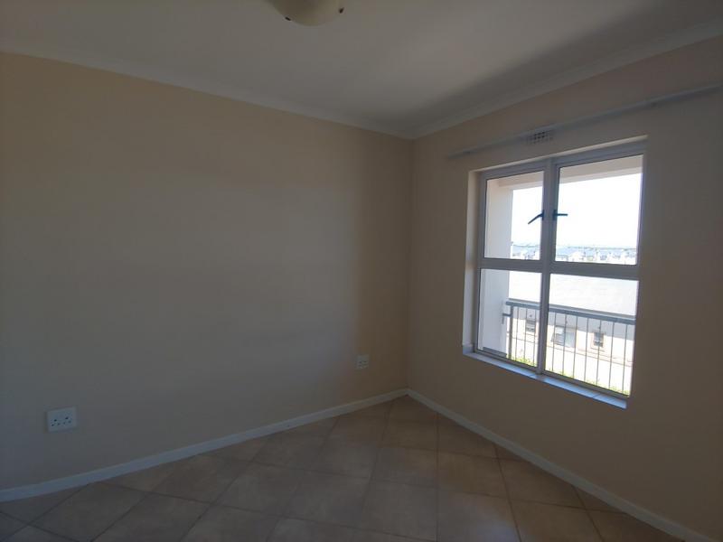 To Let 2 Bedroom Property for Rent in Buhrein Western Cape